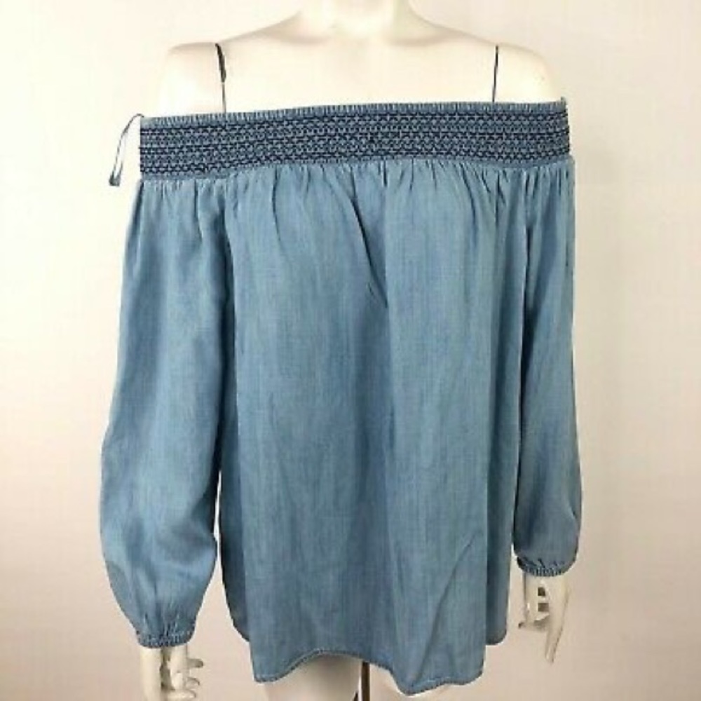 Off shoulder GAP denim blouse